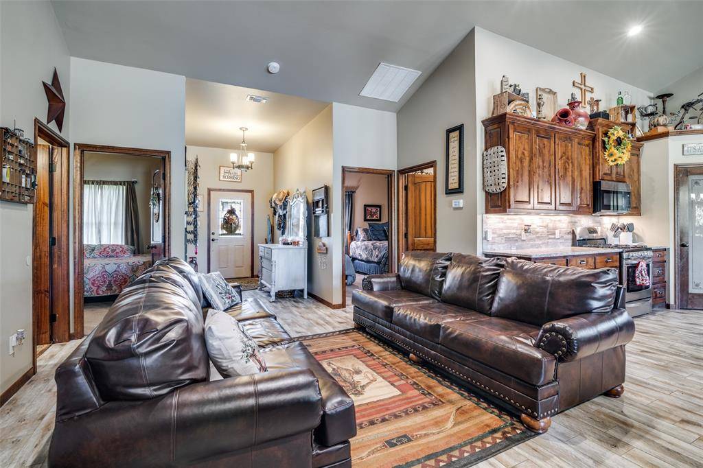 Emory, TX 75440,332 Rs County Road 3130