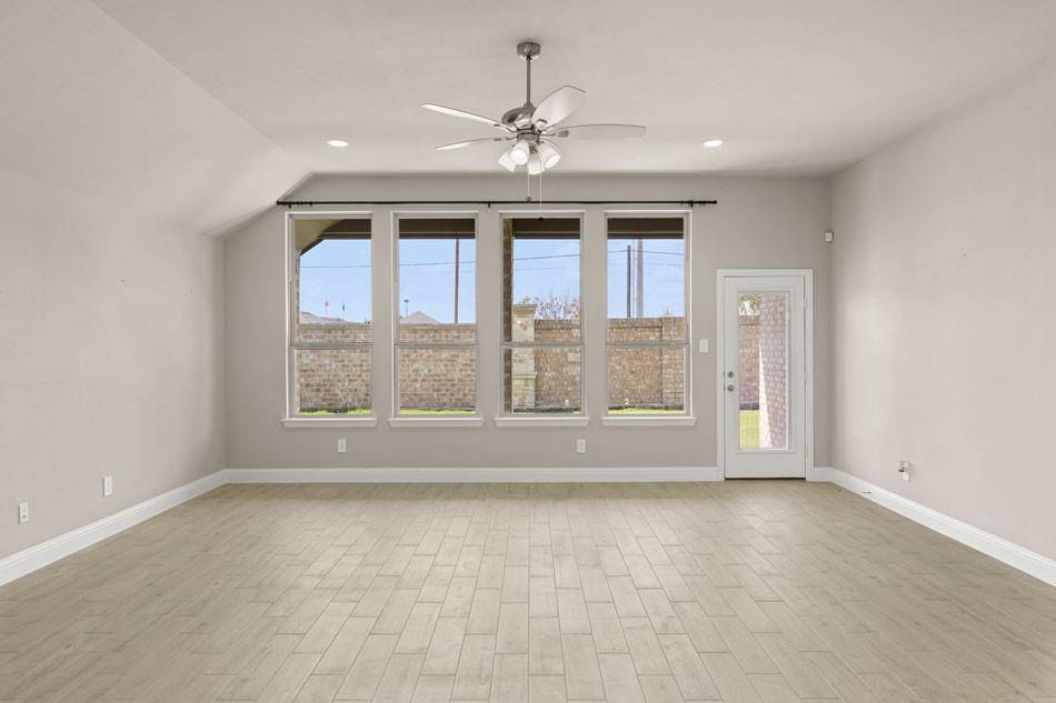 Balch Springs, TX 75181,114 Emperor Oak Court