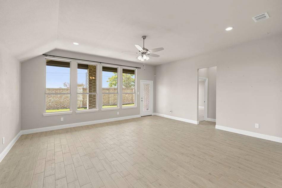 Balch Springs, TX 75181,114 Emperor Oak Court