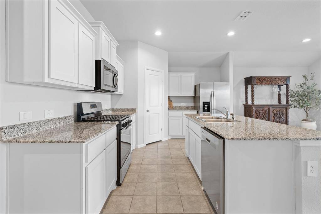 Fort Worth, TX 76131,709 Mount Vista Lane