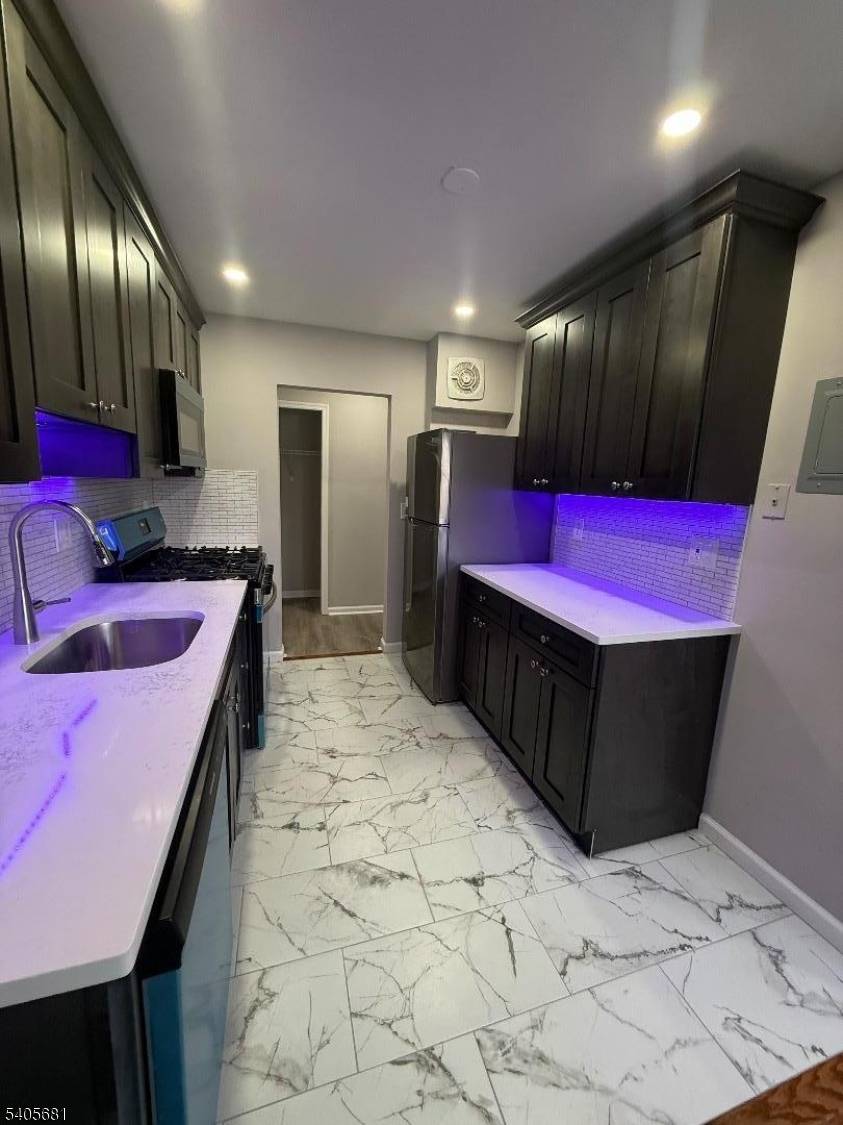 Bloomfield Twp., NJ 07003,168 Washington St. #3C