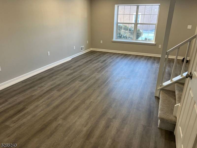 Franklin Twp., NJ 08873,23 Nottingham Way