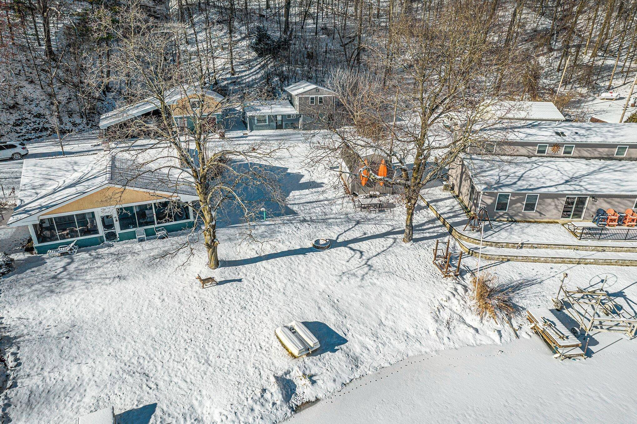 Dowling, MI 49050,11893 Cisco Bay DR