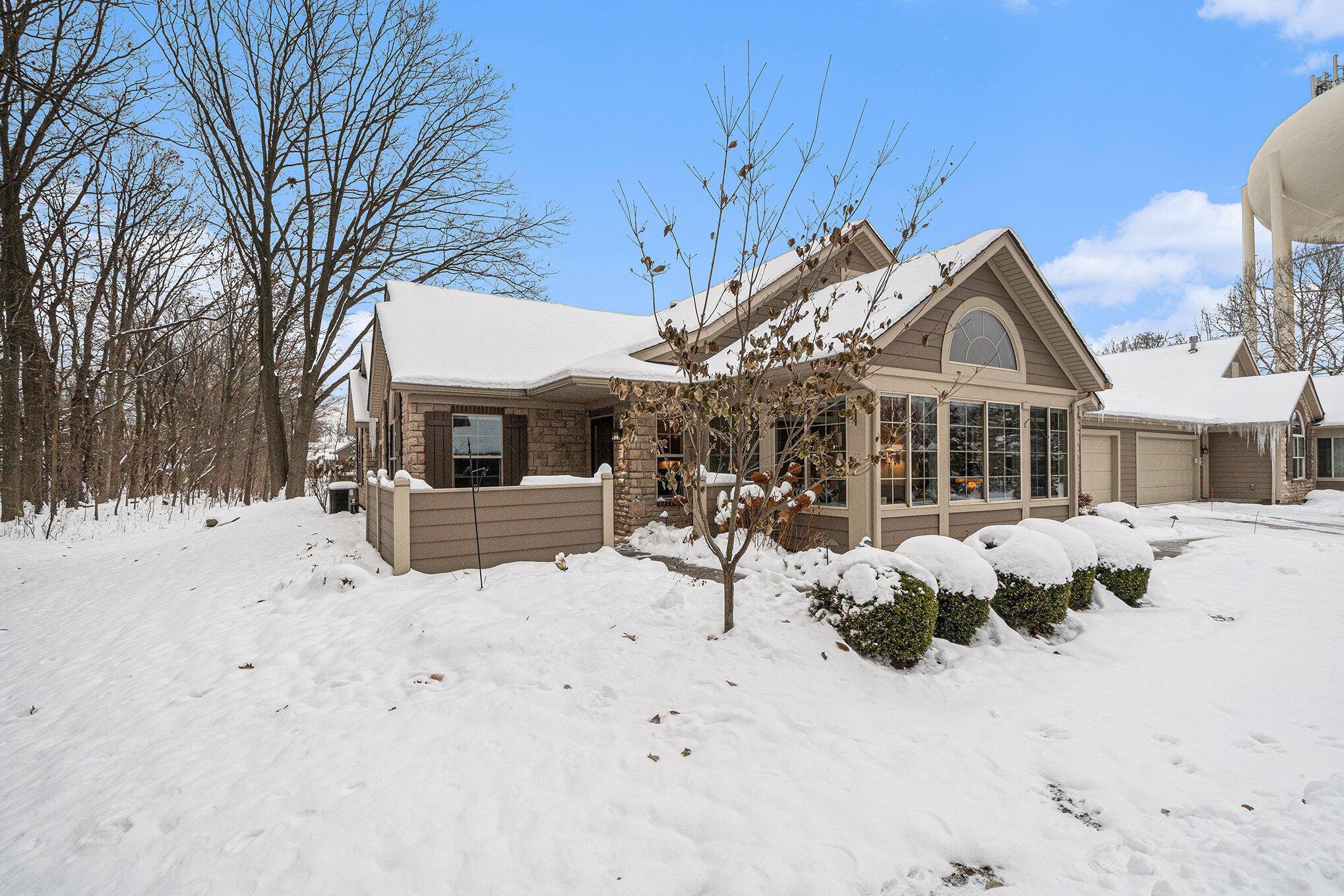 Ada, MI 49301,856 Bridge Crest DR SE