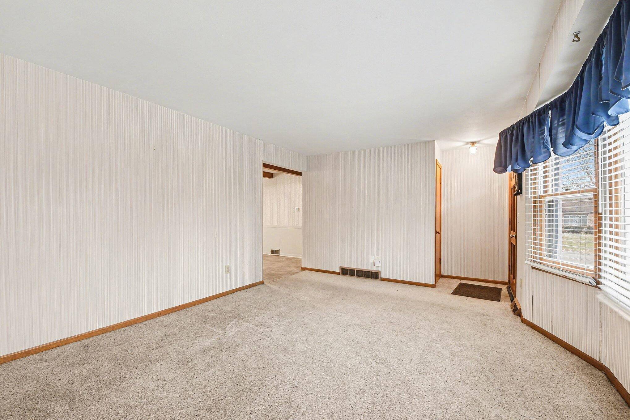 Grand Rapids, MI 49508,5560 Greenboro DR SE