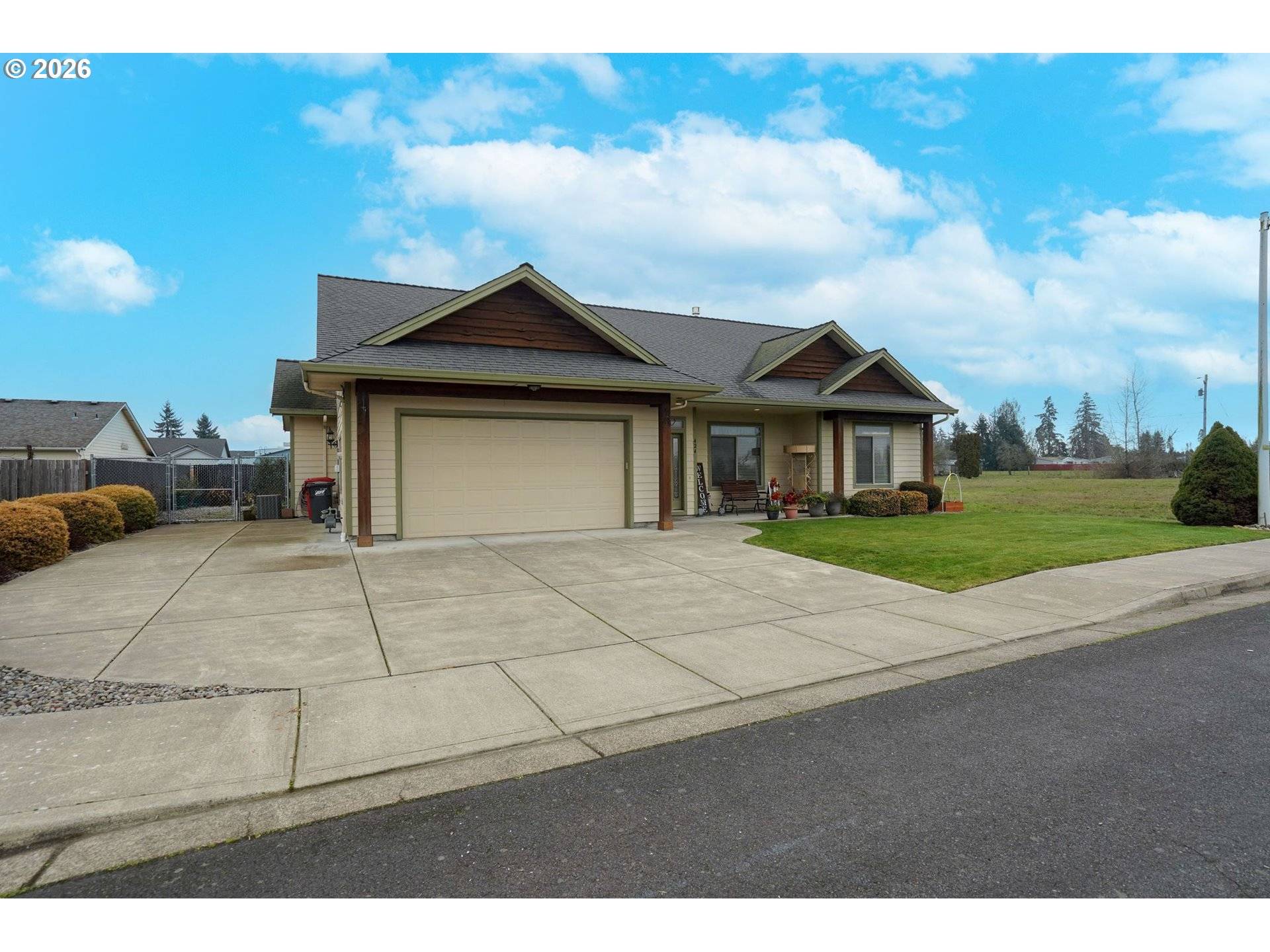 Aumsville, OR 97325,424 13TH ST