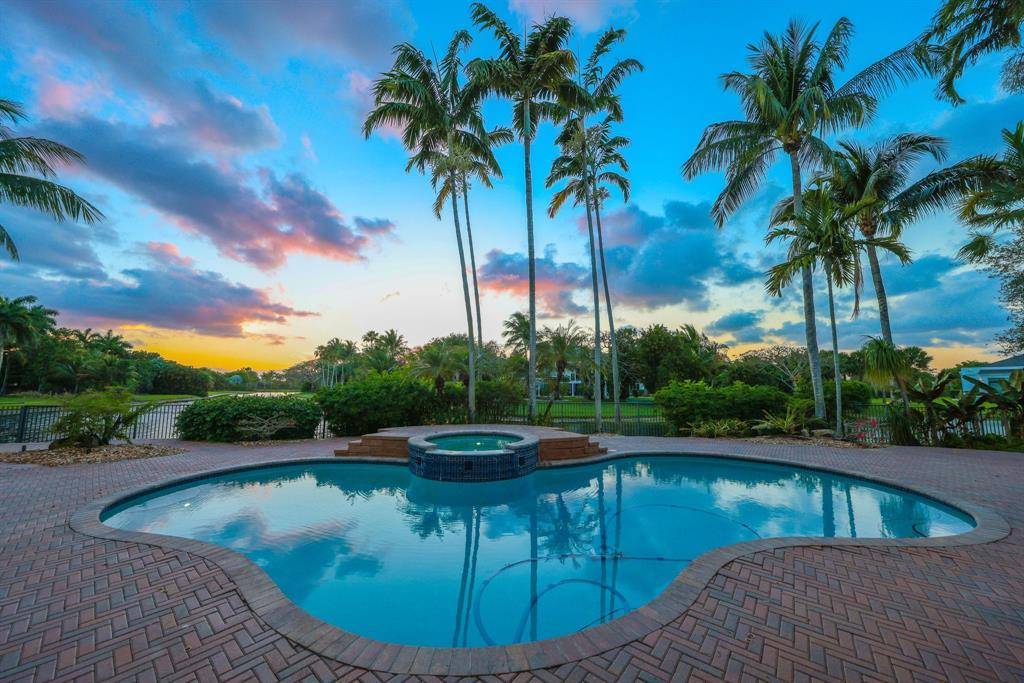 Davie, FL 33330,2753 W Stonebrook Cir