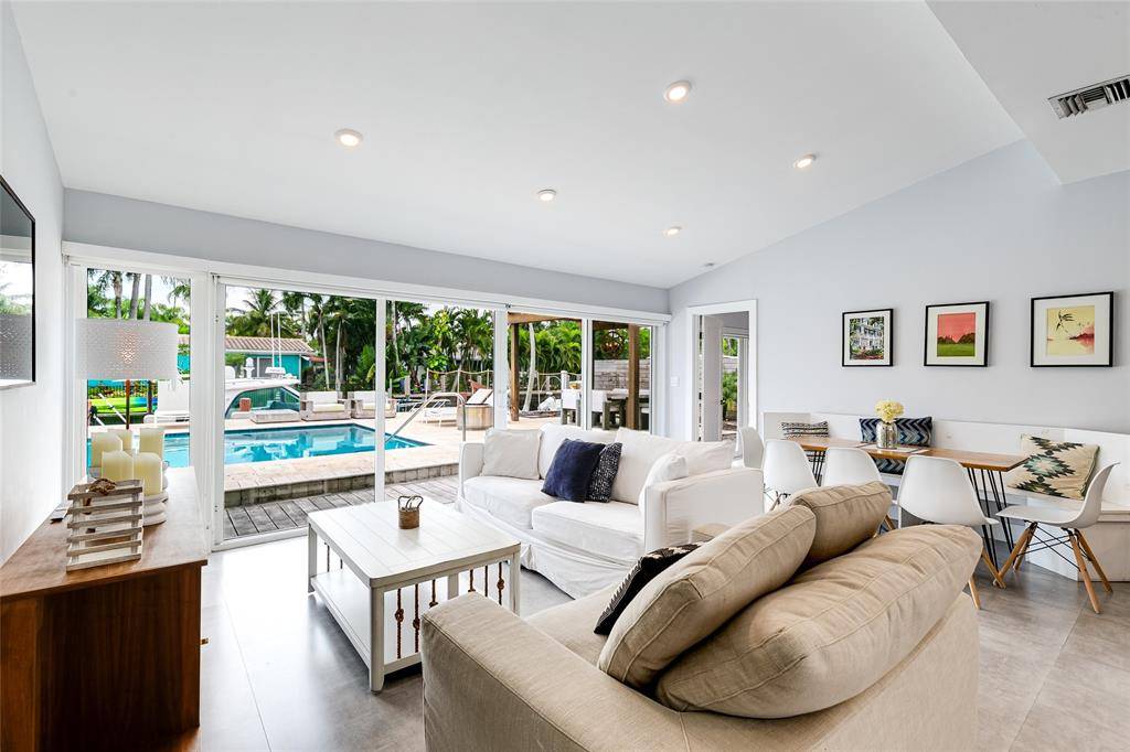 Fort Lauderdale, FL 33312,1704 SW 4th Ct