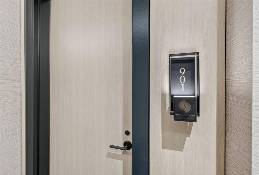 Fort Lauderdale, FL 33304,153 N Seabreeze blvd #901-S