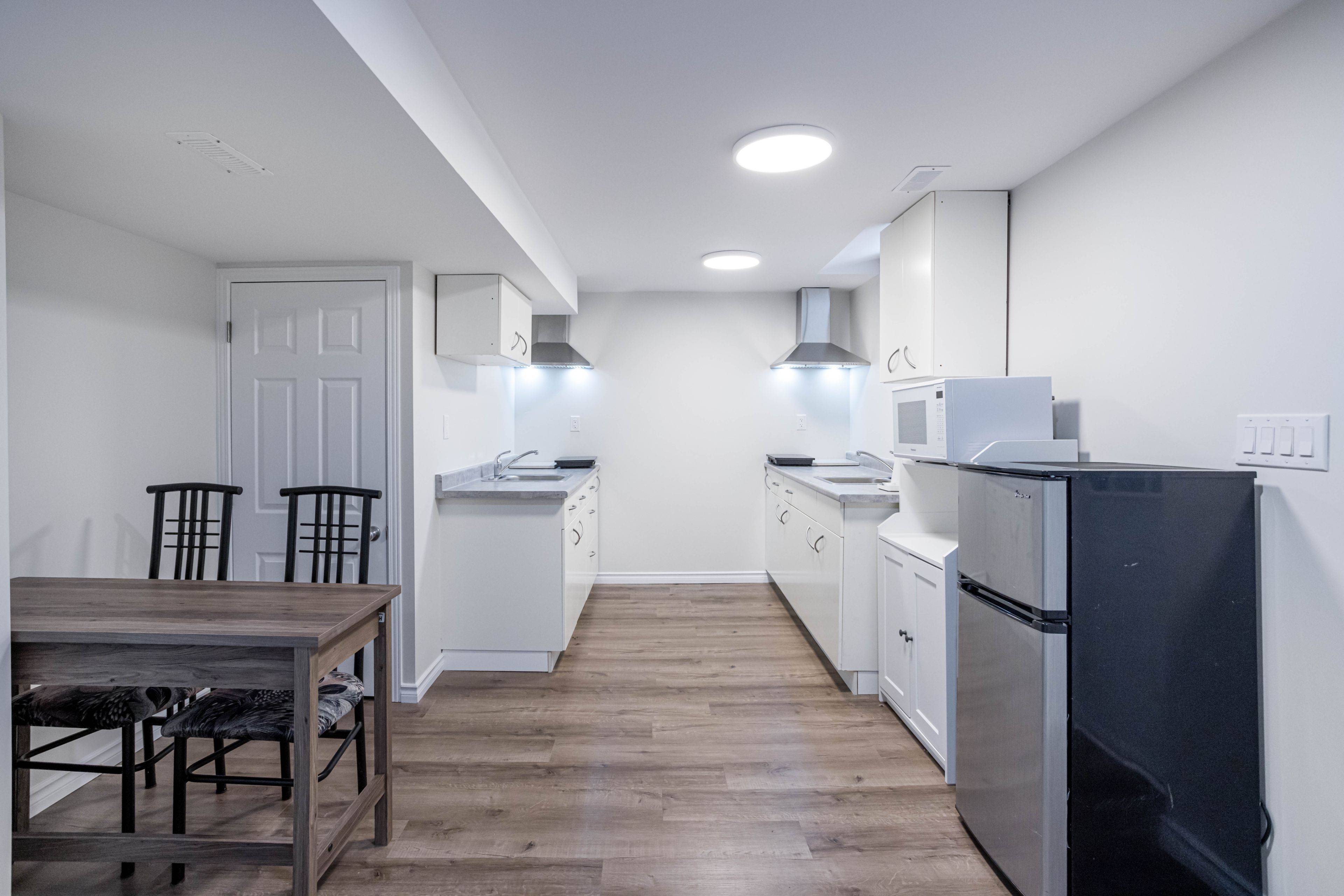 Vaughan, ON L4J 6L8,125 Brookmill DR #Lower A