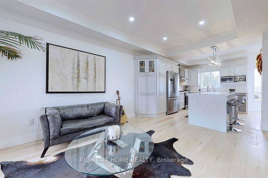 Innisfil, ON L9S 1T1,1269 Gina ST #Main