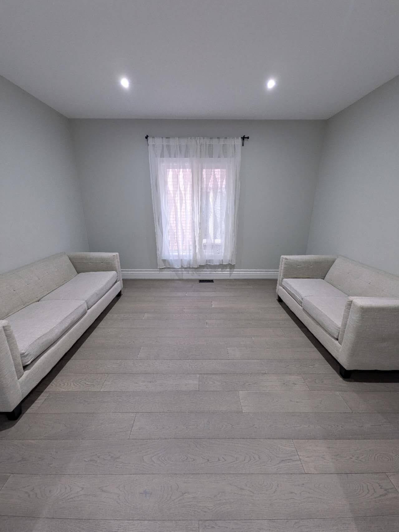 Markham, ON L3S 4R9,390 Elson ST