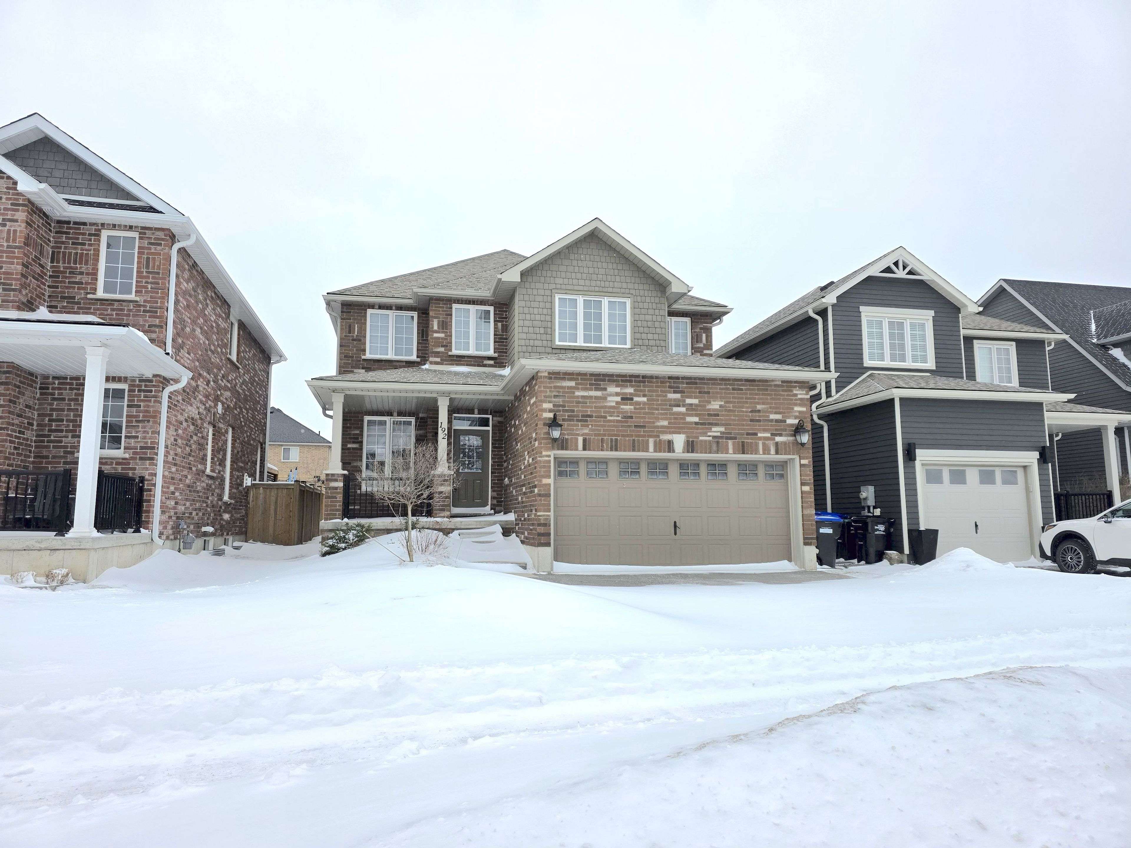 Collingwood, ON L9Y 0Z1,192 Findlay DR