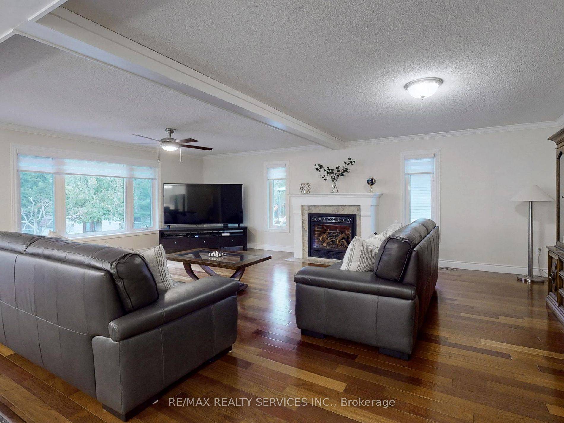 Wasaga Beach, ON L9Z 1M3,10 Bush CRES