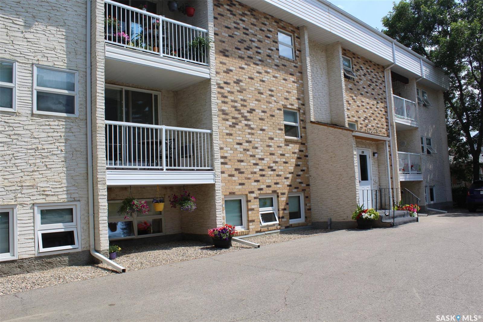 Weyburn, SK S4H 0W6,228 3rd STREET #11