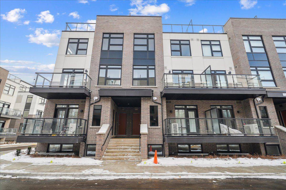 Milton, ON L9T 7E7,1593 ROSE WAY #105