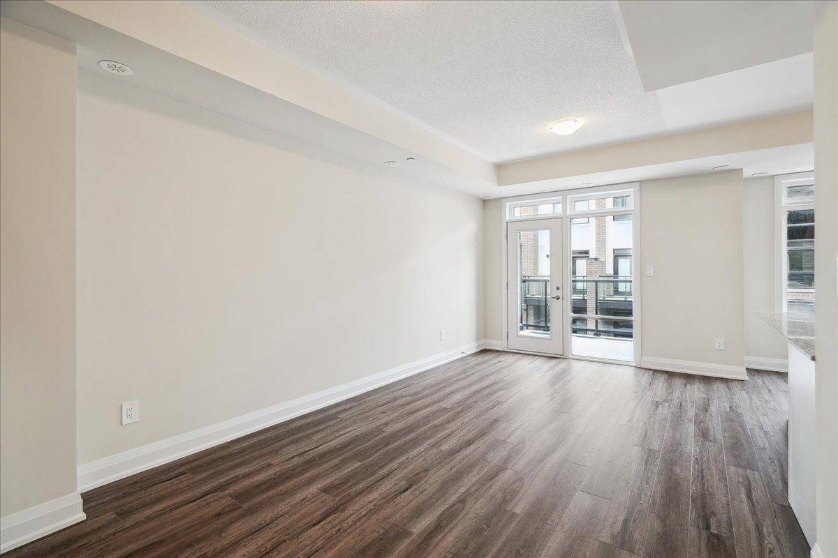 Milton, ON L9T 7E7,1593 ROSE WAY #105