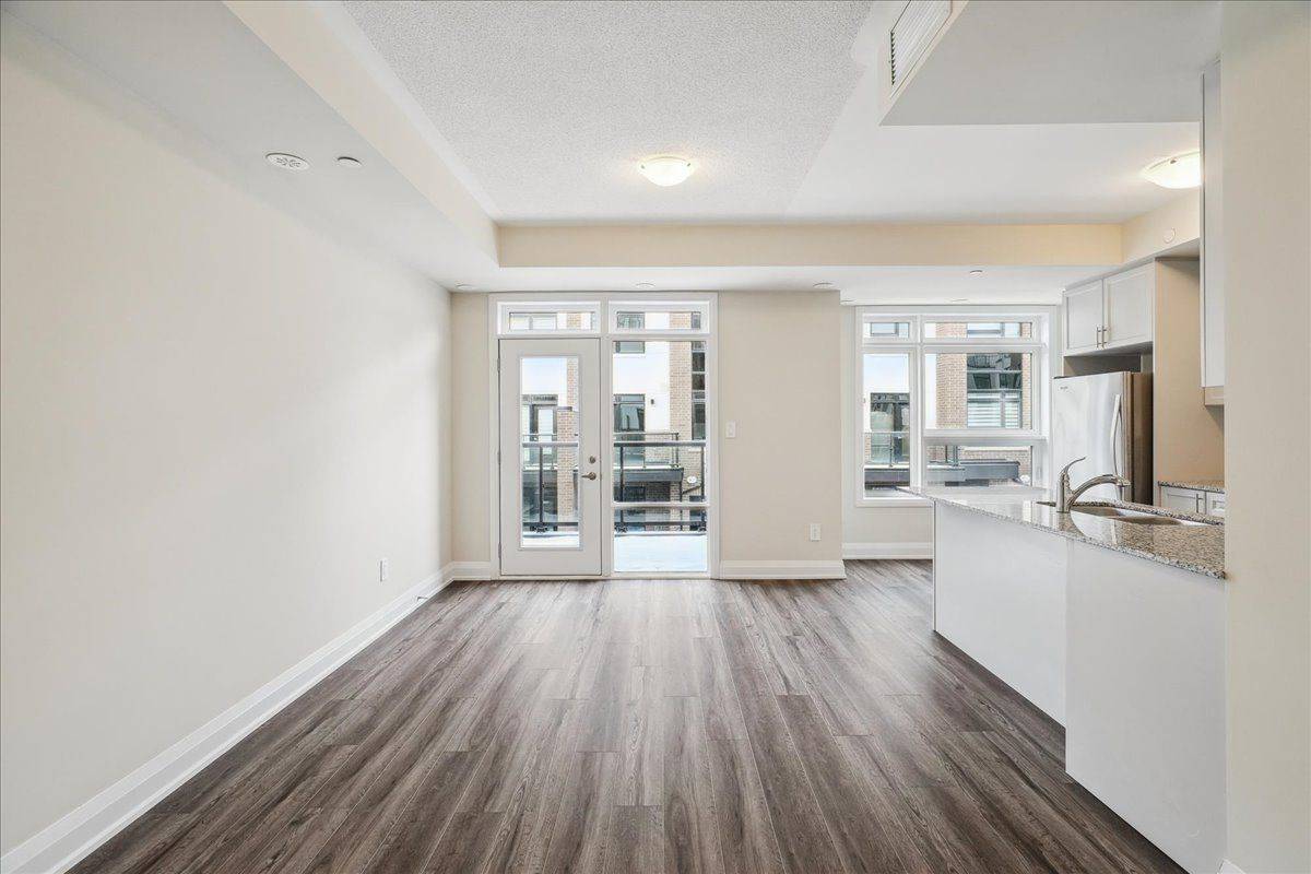 Milton, ON L9T 7E7,1593 ROSE WAY #105