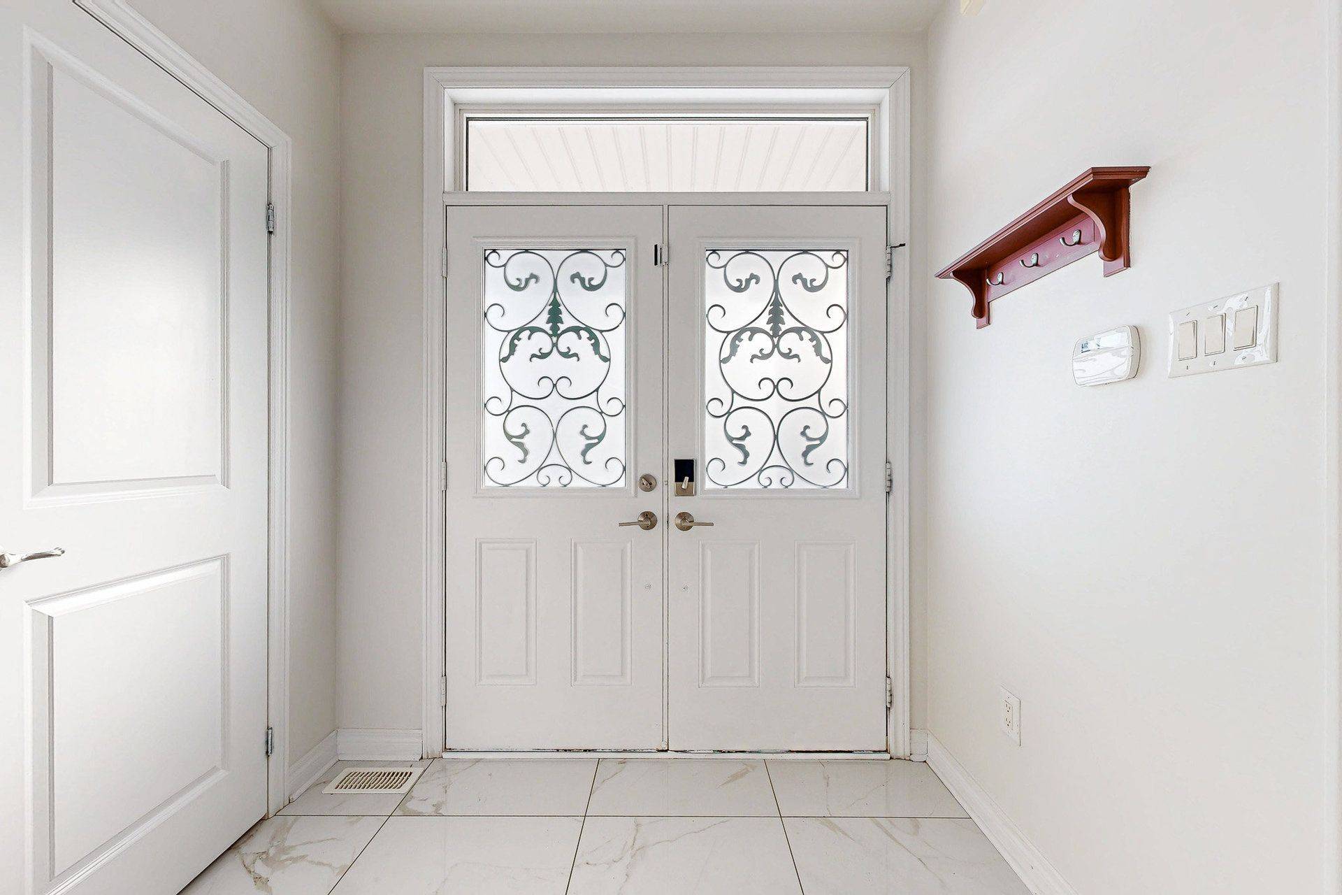 Oakville, ON L6M 0T6,57 Kaitting TRL