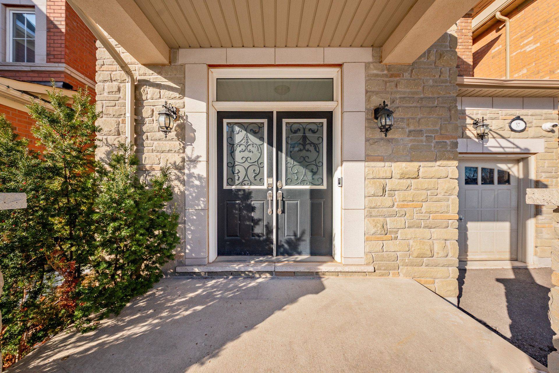 Oakville, ON L6M 0T6,57 Kaitting TRL