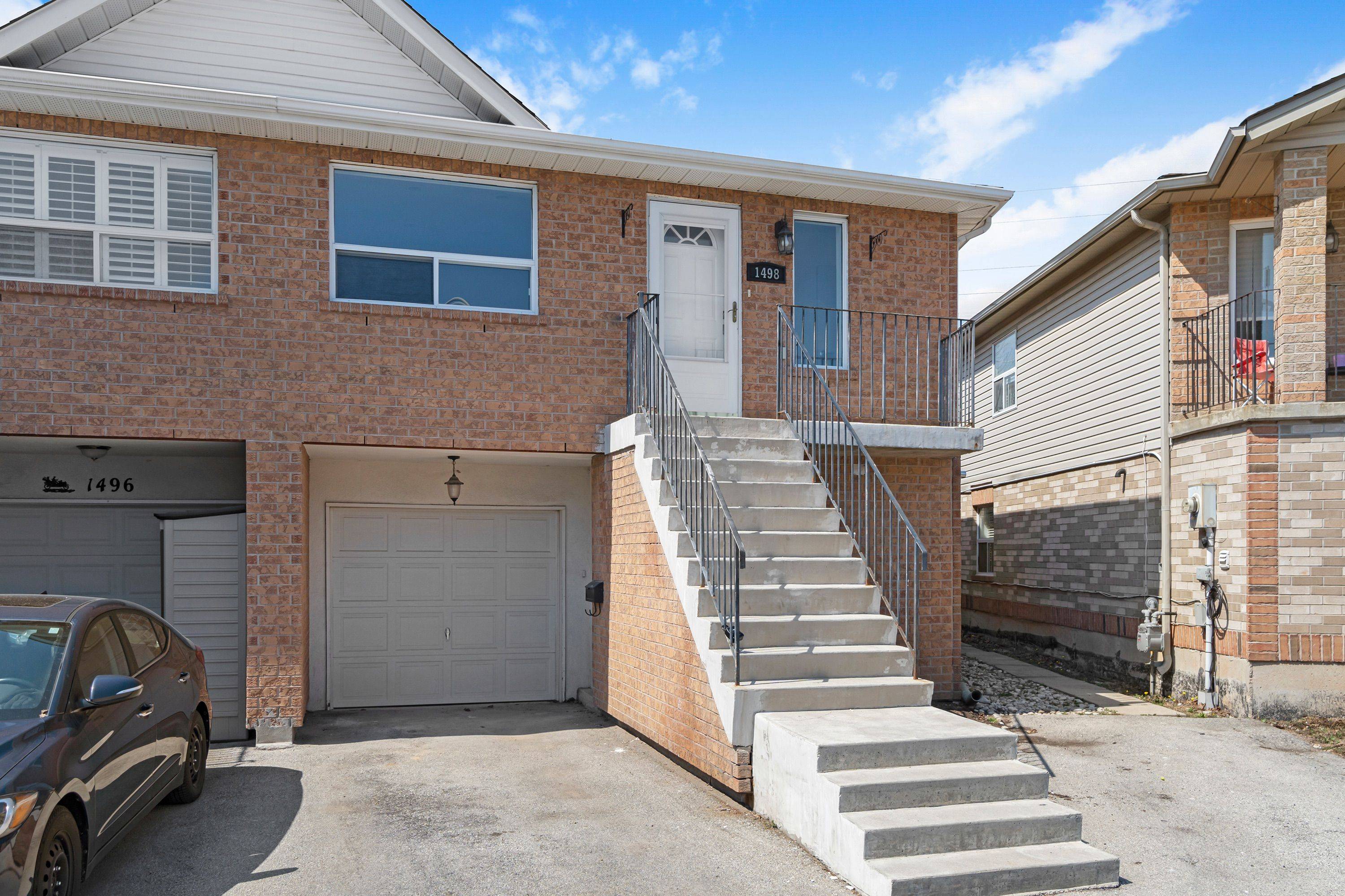 Burlington, ON L7M 1W7,1498 Paddington CT #UPPER
