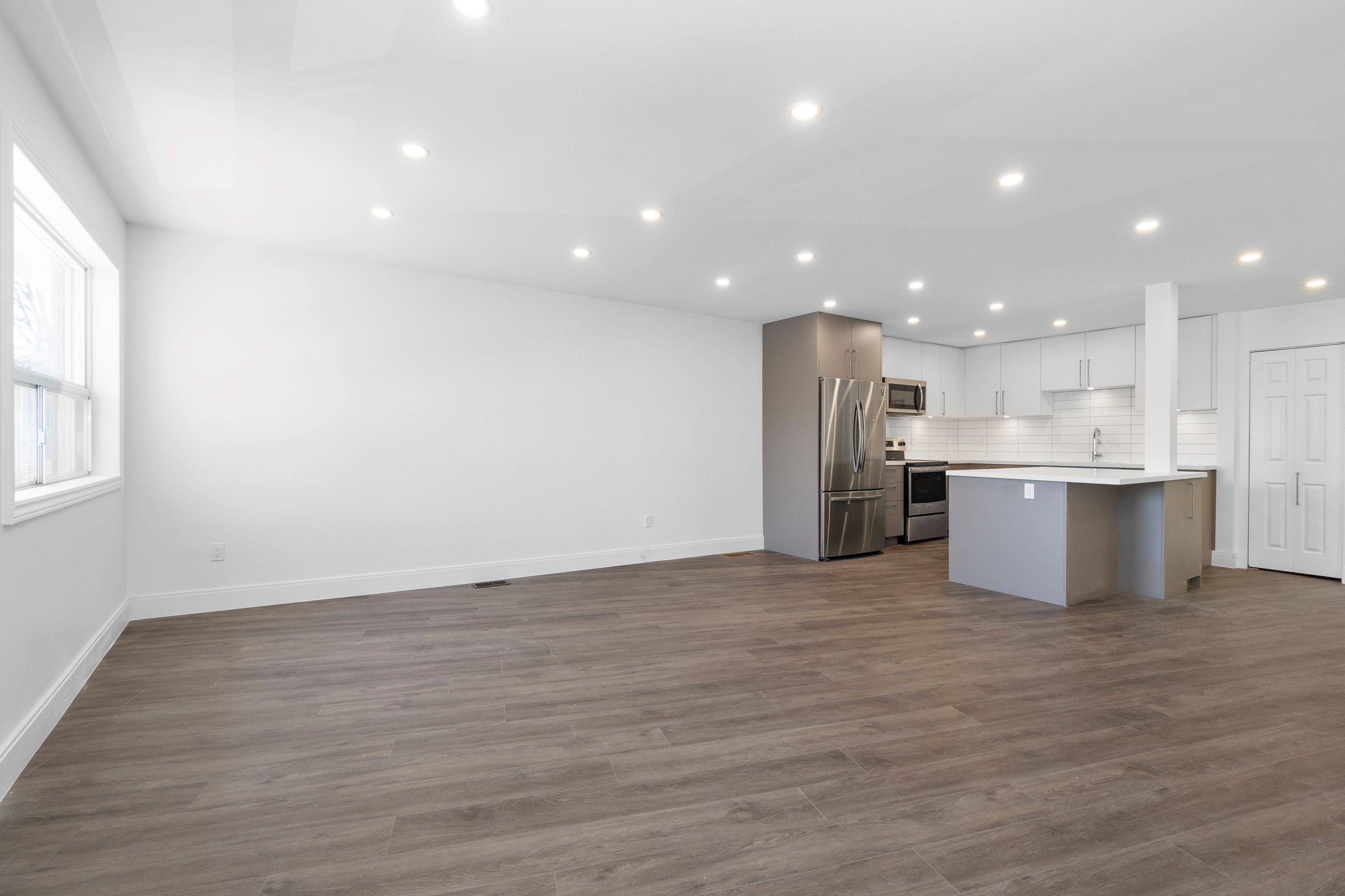 Burlington, ON L7M 1W7,1498 Paddington CT #UPPER