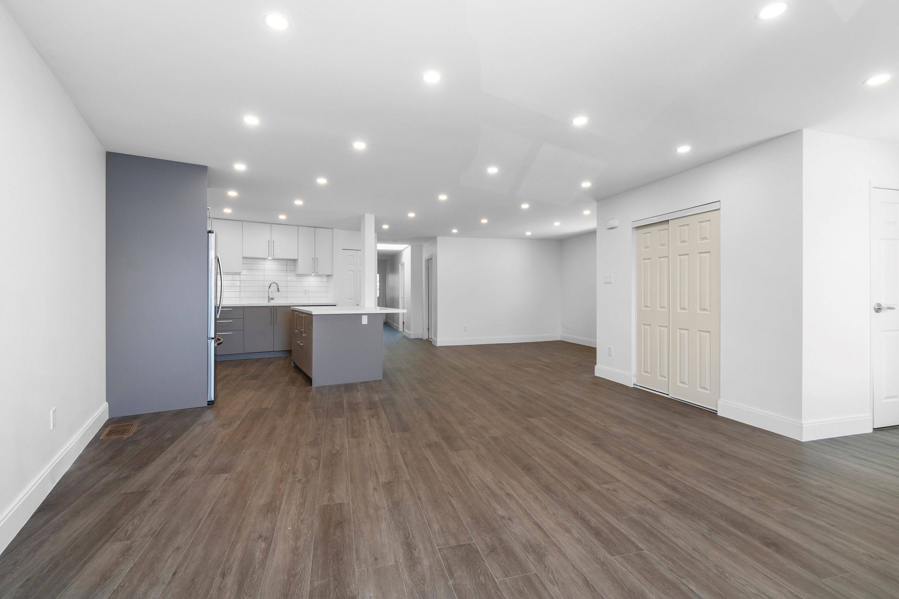 Burlington, ON L7M 1W7,1498 Paddington CT #UPPER