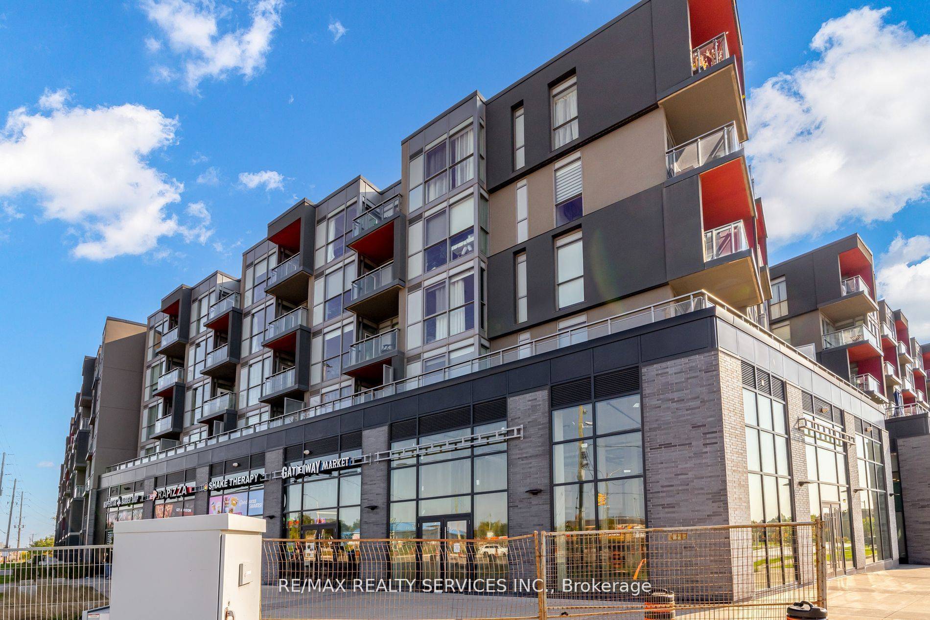 Burlington, ON L7L 0J4,5220 Dundas ST #1