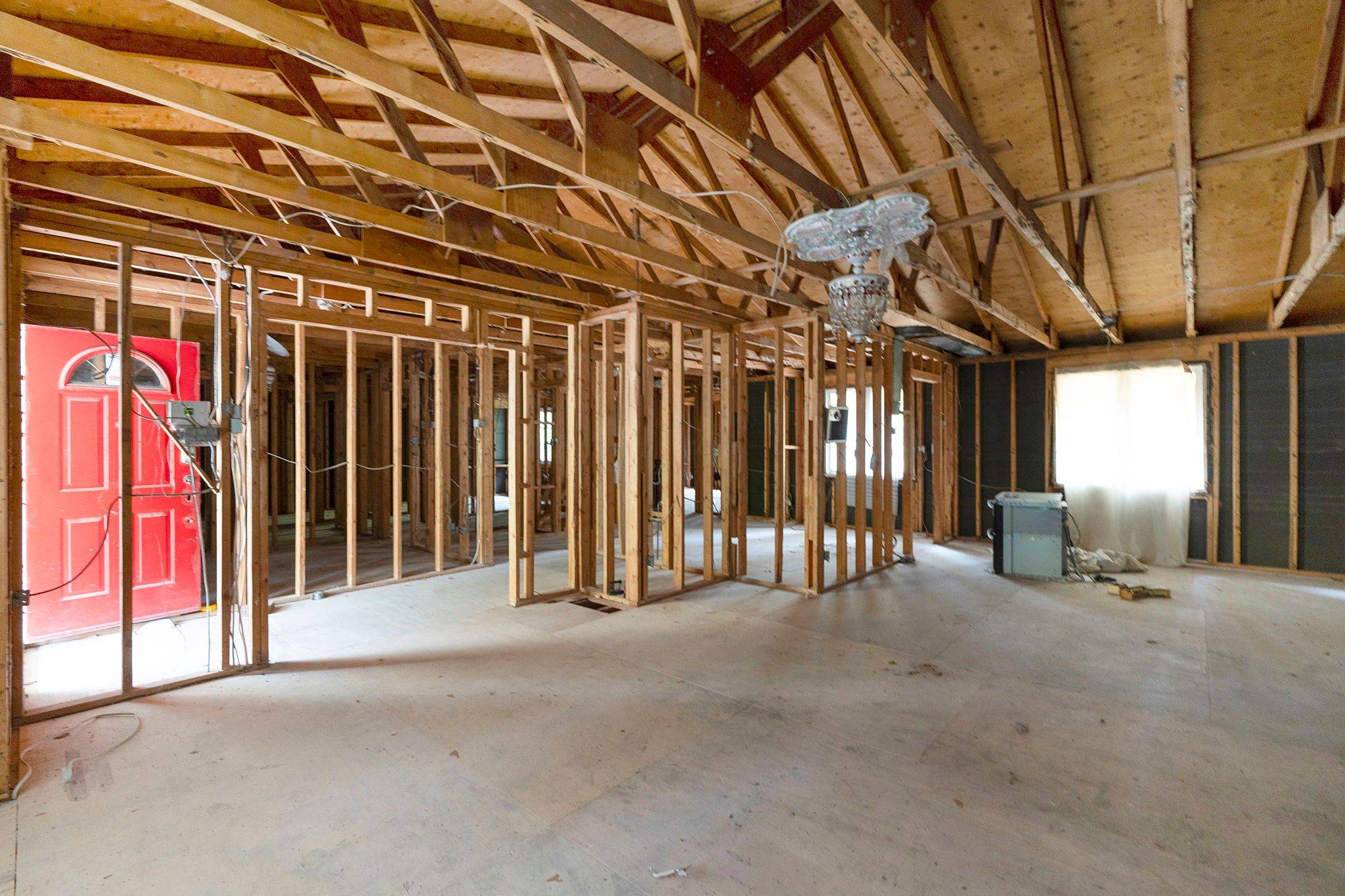 Burlington, ON L7L 1M7,5014 Spruce AVE