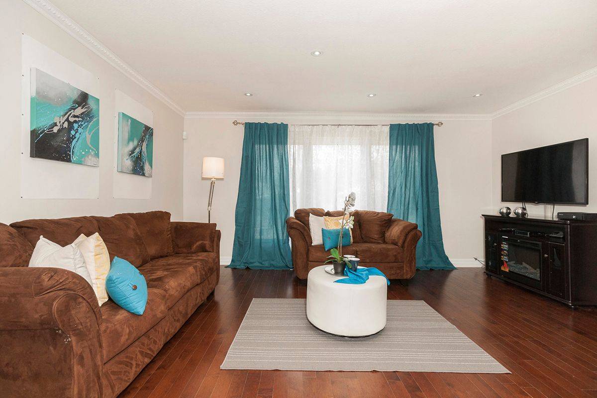 Mississauga, ON L5C 2R6,3481 Ashcroft CRES