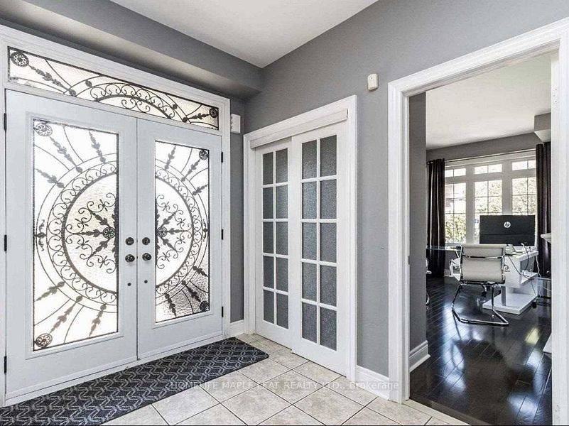 Brampton, ON L6X 0R7,23 Alice Springs CRES