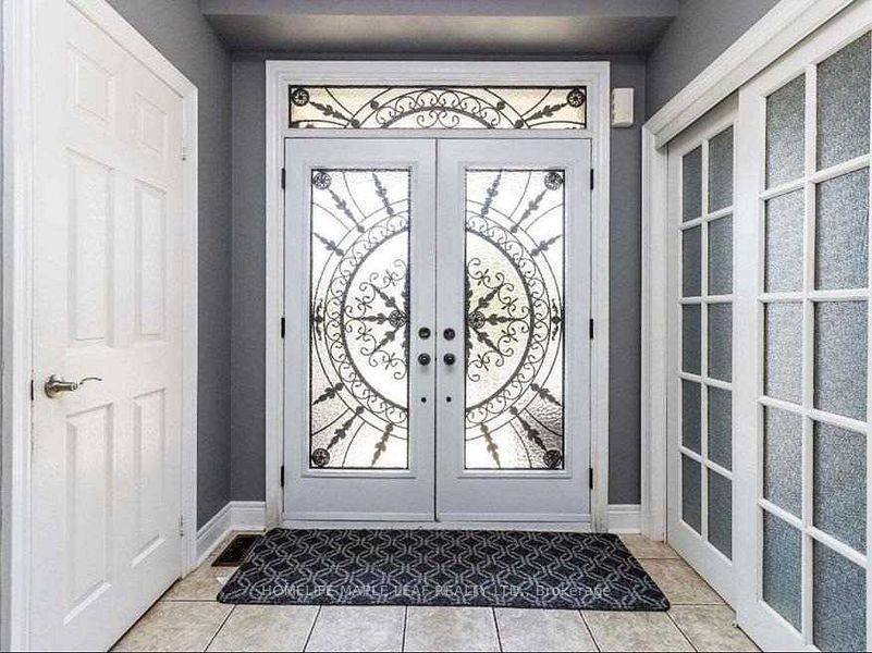 Brampton, ON L6X 0R7,23 Alice Springs CRES