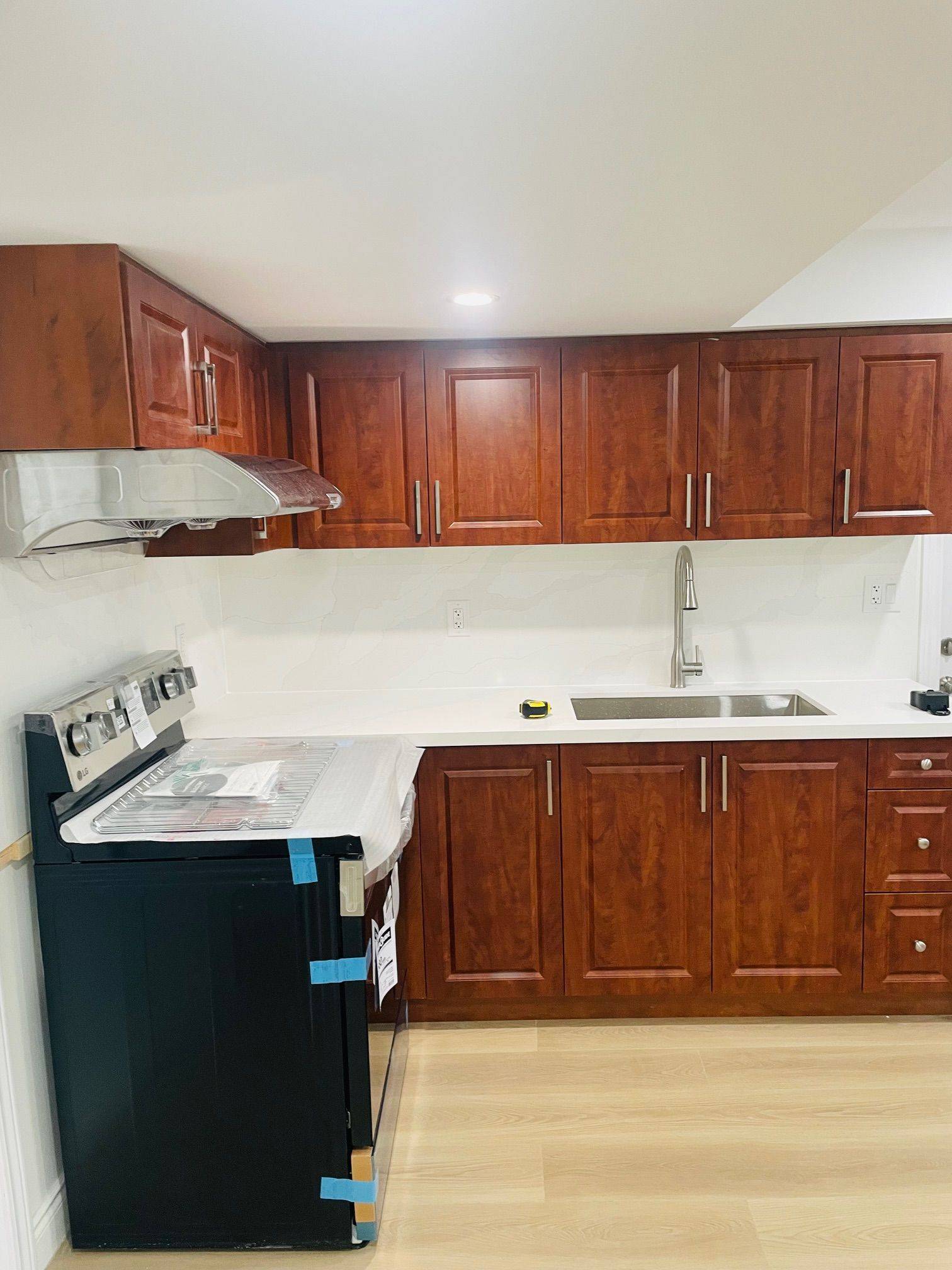 Oakville, ON L6M 4T9,1-2341 Canonridge CIR #Bsmt