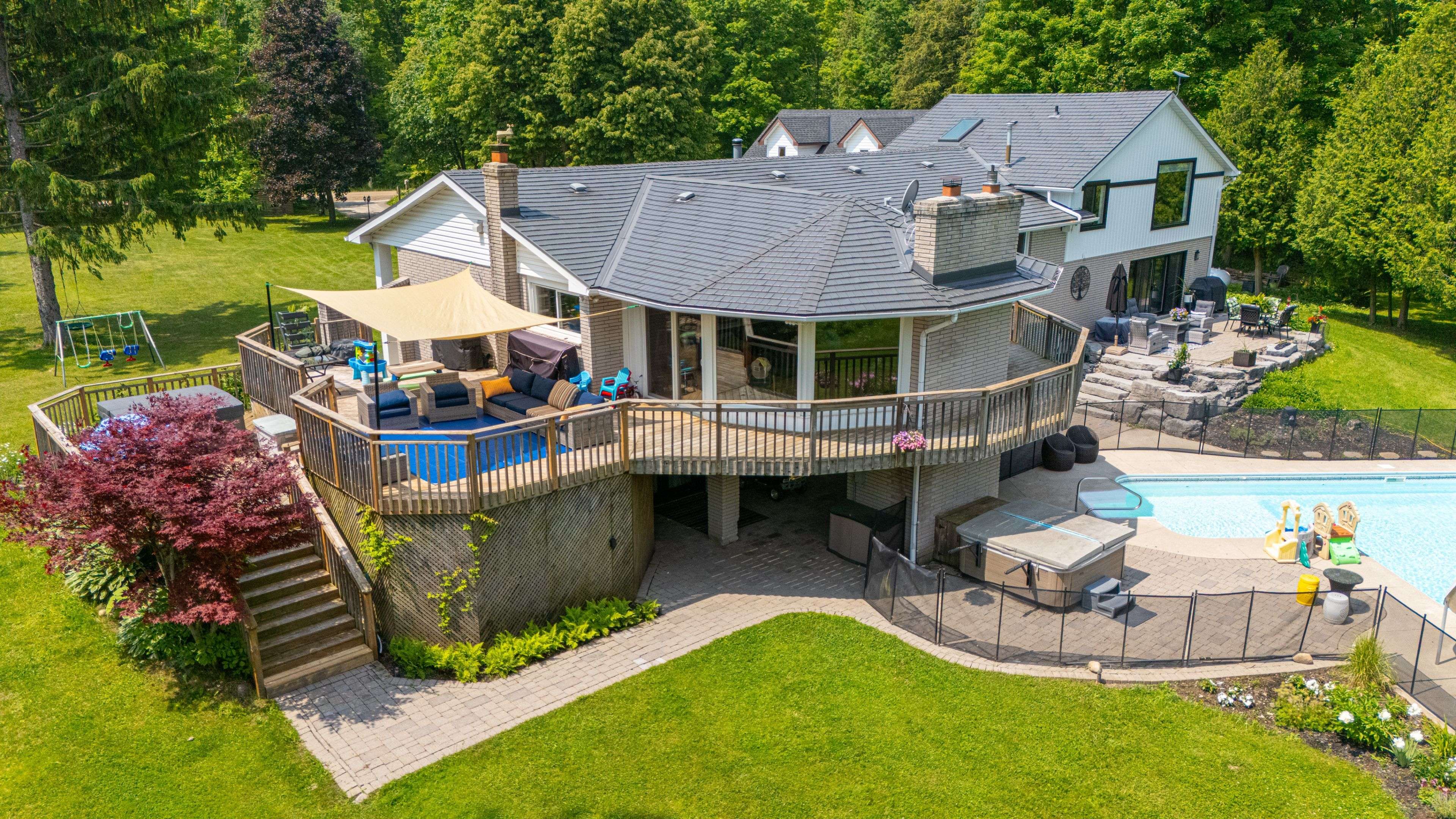 Milton, ON L0P 1J0,10457 Darkwood RD