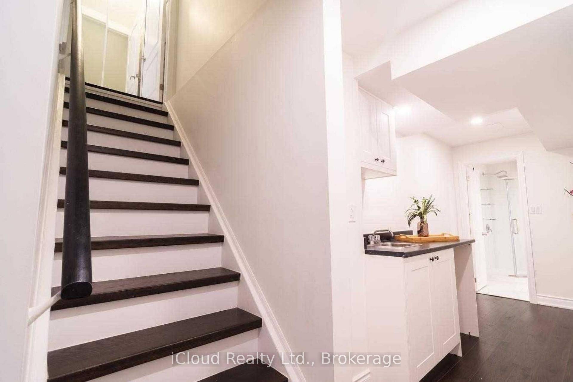 Brampton, ON L7A 4P5,16 Stedford CRES #Bsmt