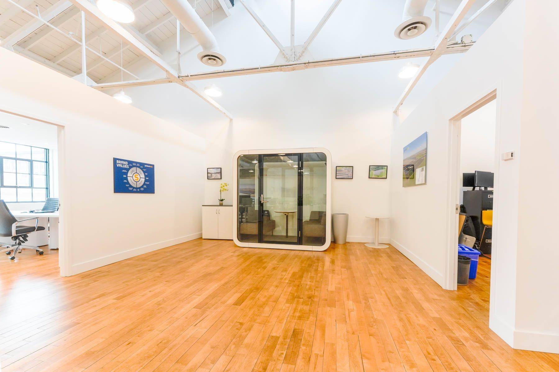 Toronto W01, ON M6K 1J1,219 Dufferin ST #306A