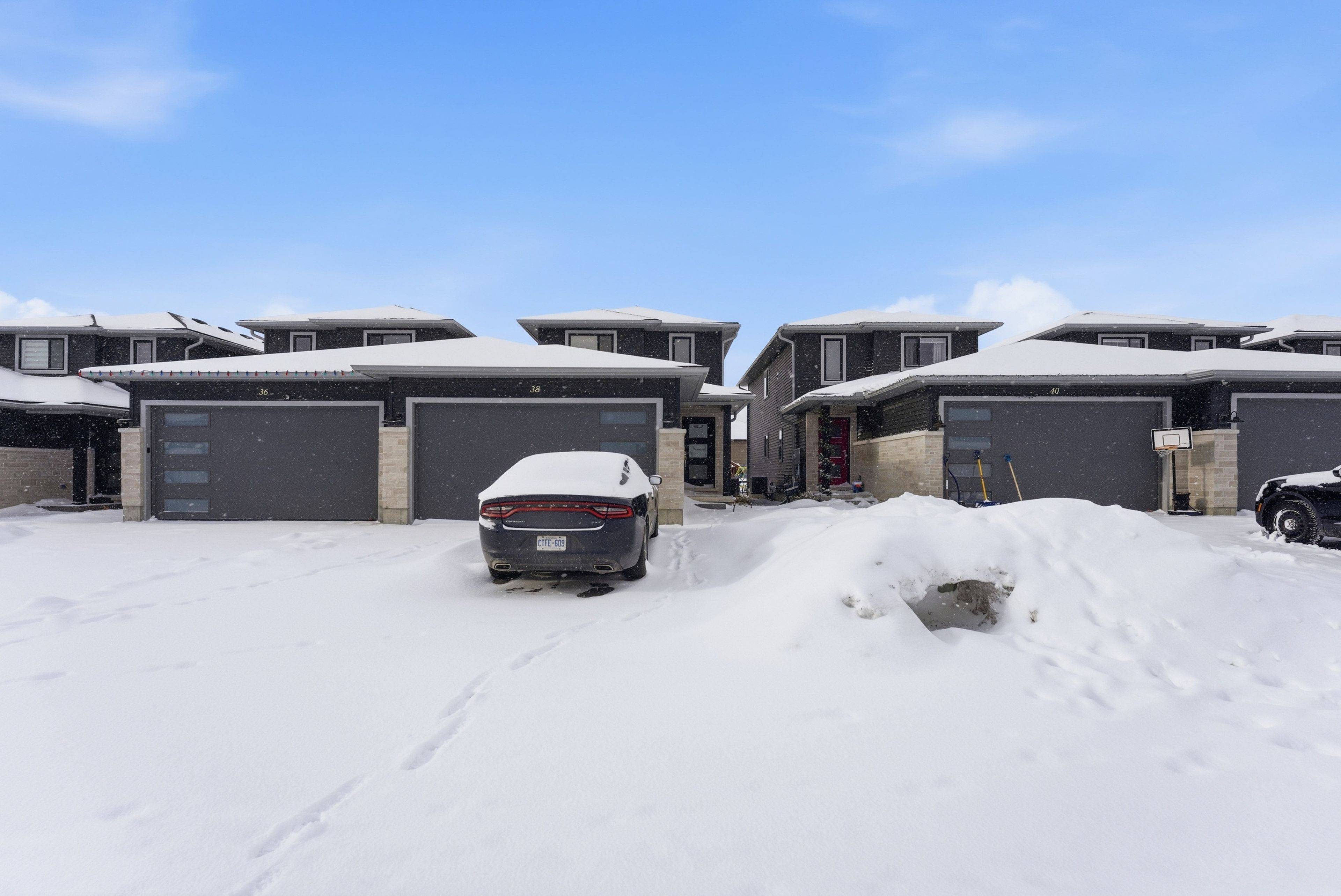 Belleville, ON K8P 0H2,38 Dewal PL