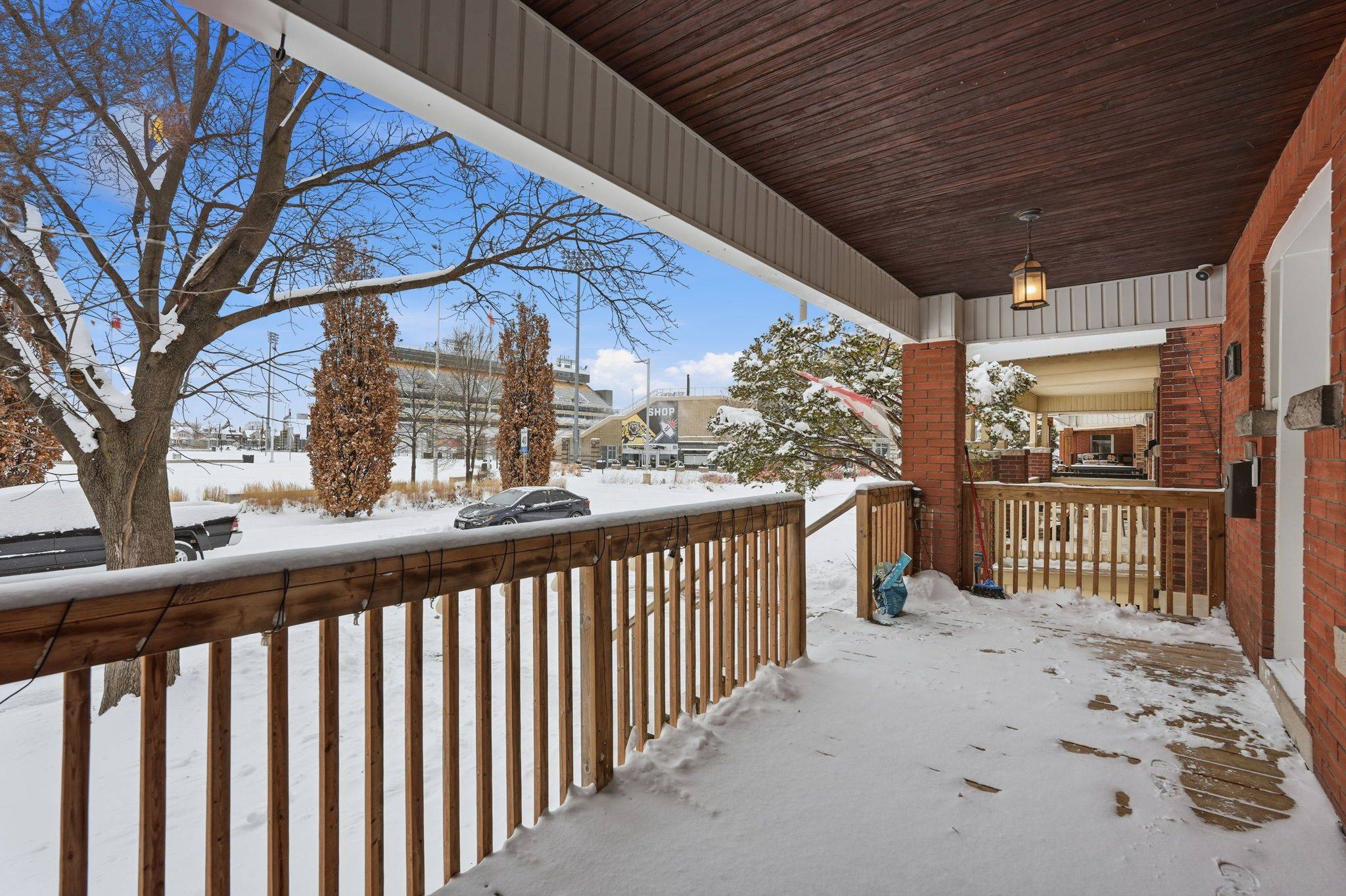 Hamilton, ON L8L 6Y3,34 Balsam AVE N