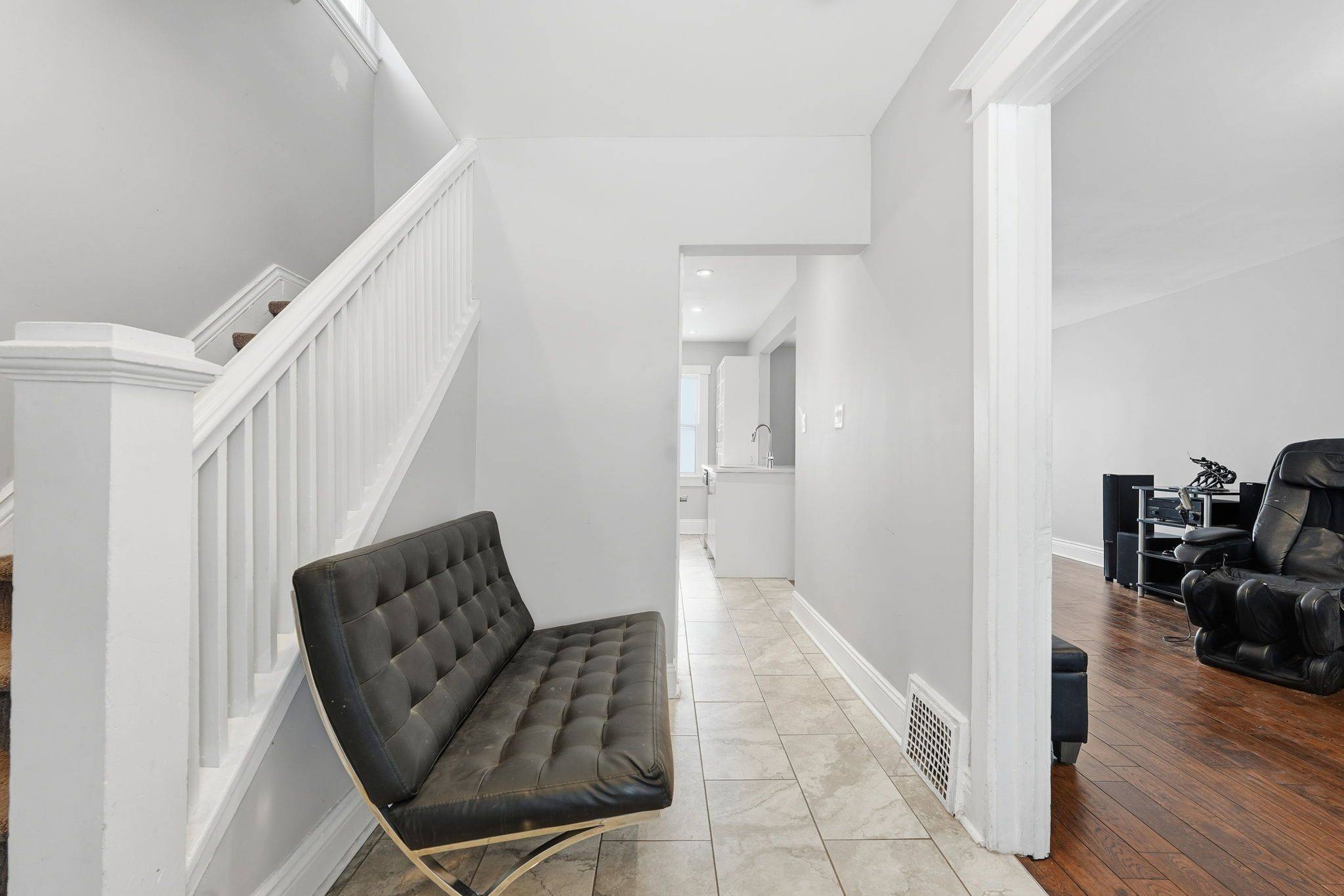 Hamilton, ON L8L 6Y3,34 Balsam AVE N