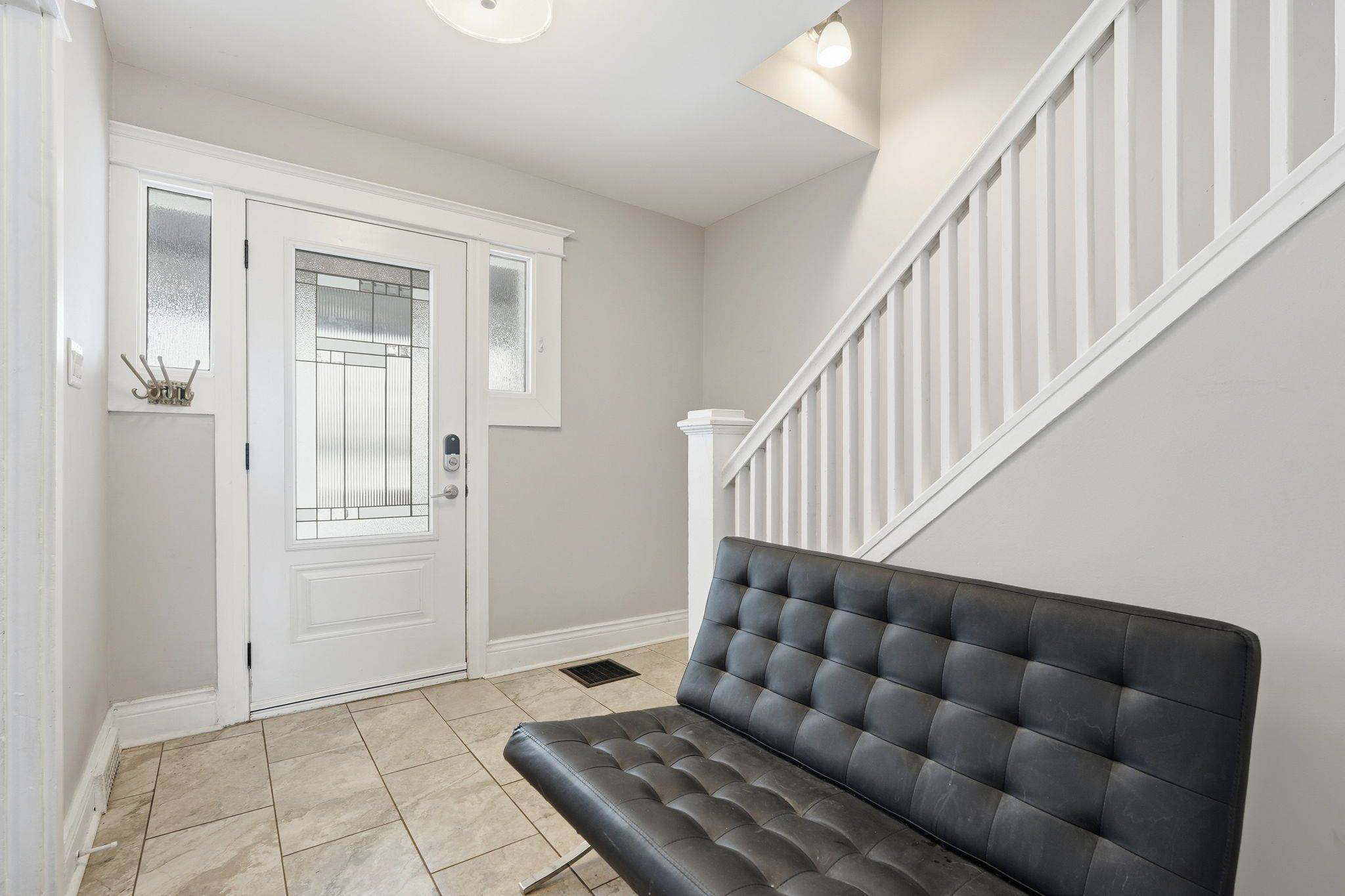 Hamilton, ON L8L 6Y3,34 Balsam AVE N