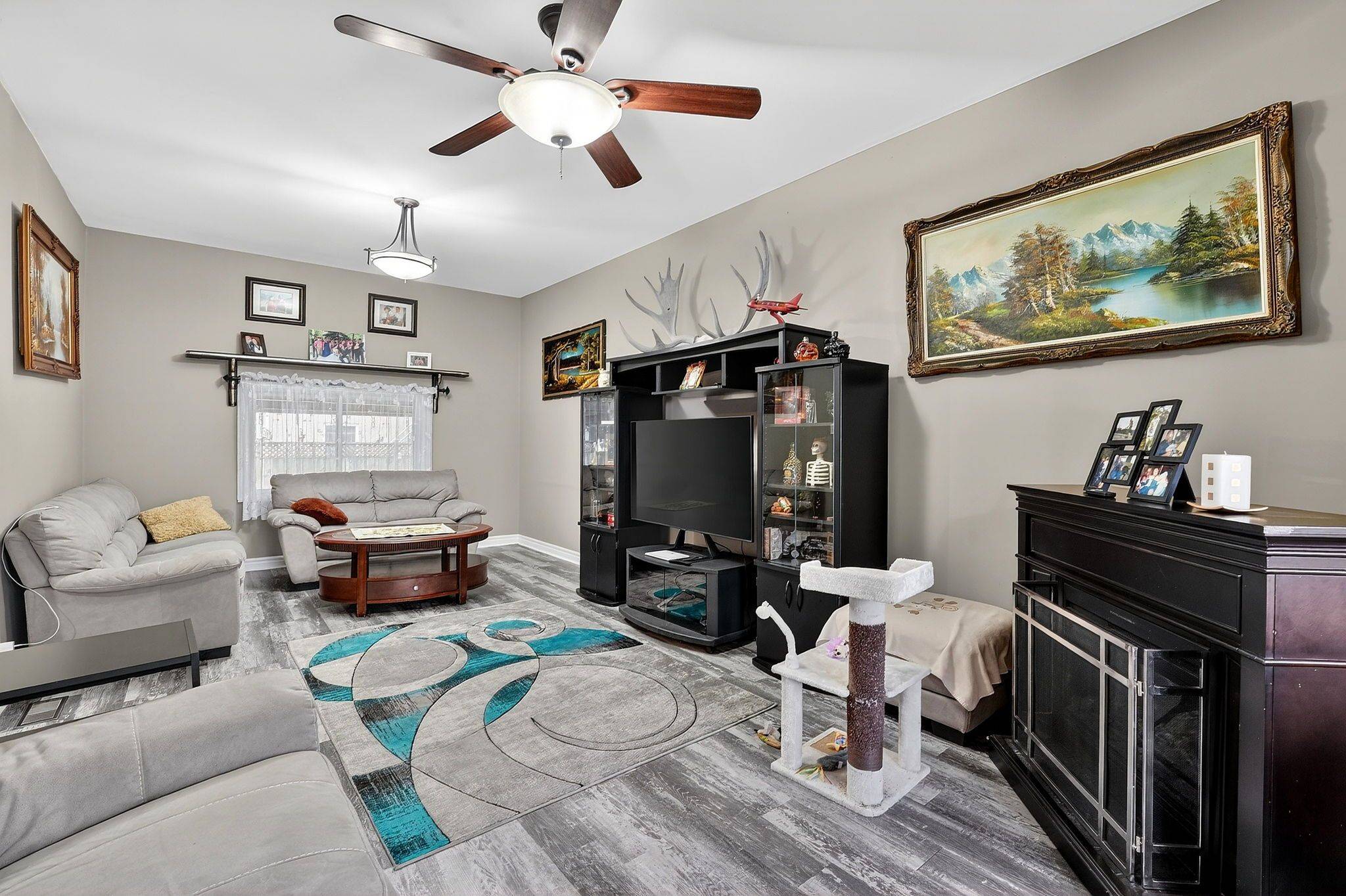 Niagara Falls, ON L2E 4K2,5270 Second AVE