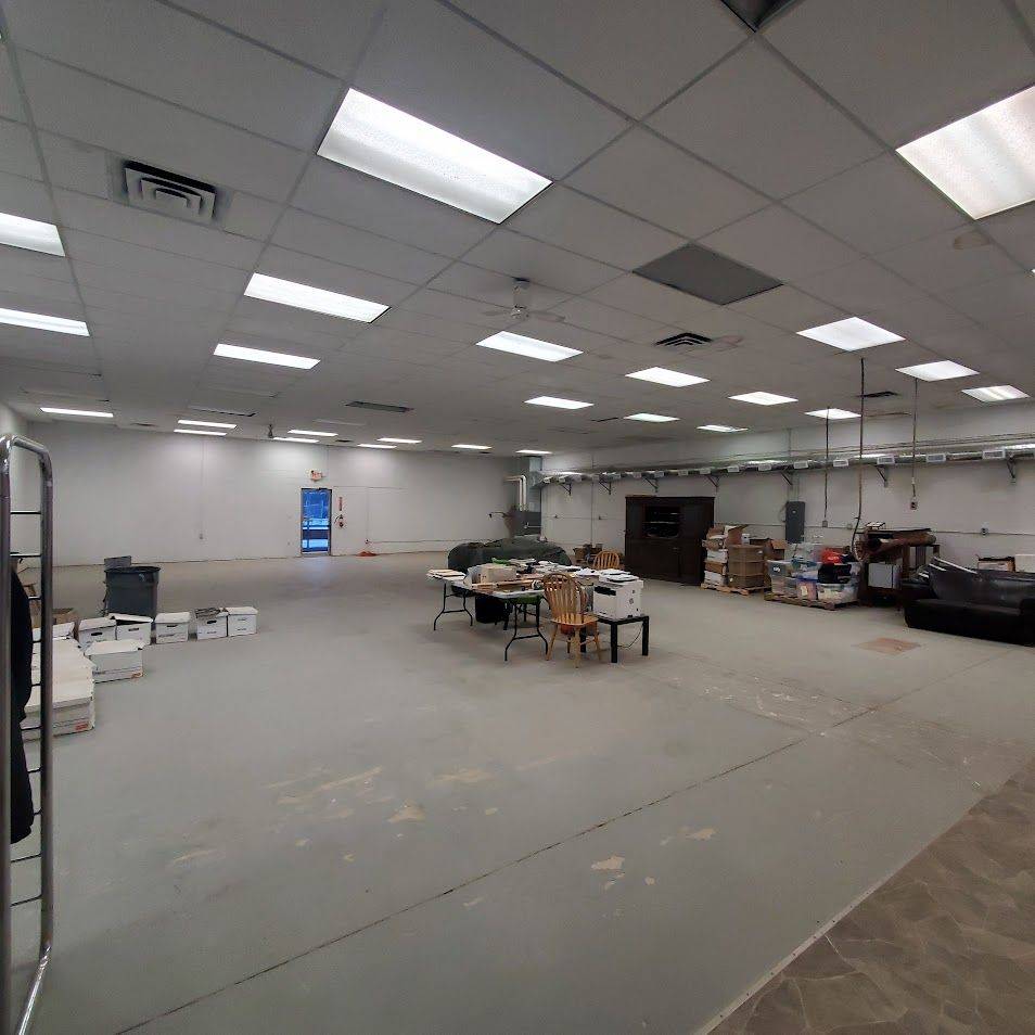 Shelburne, ON L9V 3P1,443 Main ST W