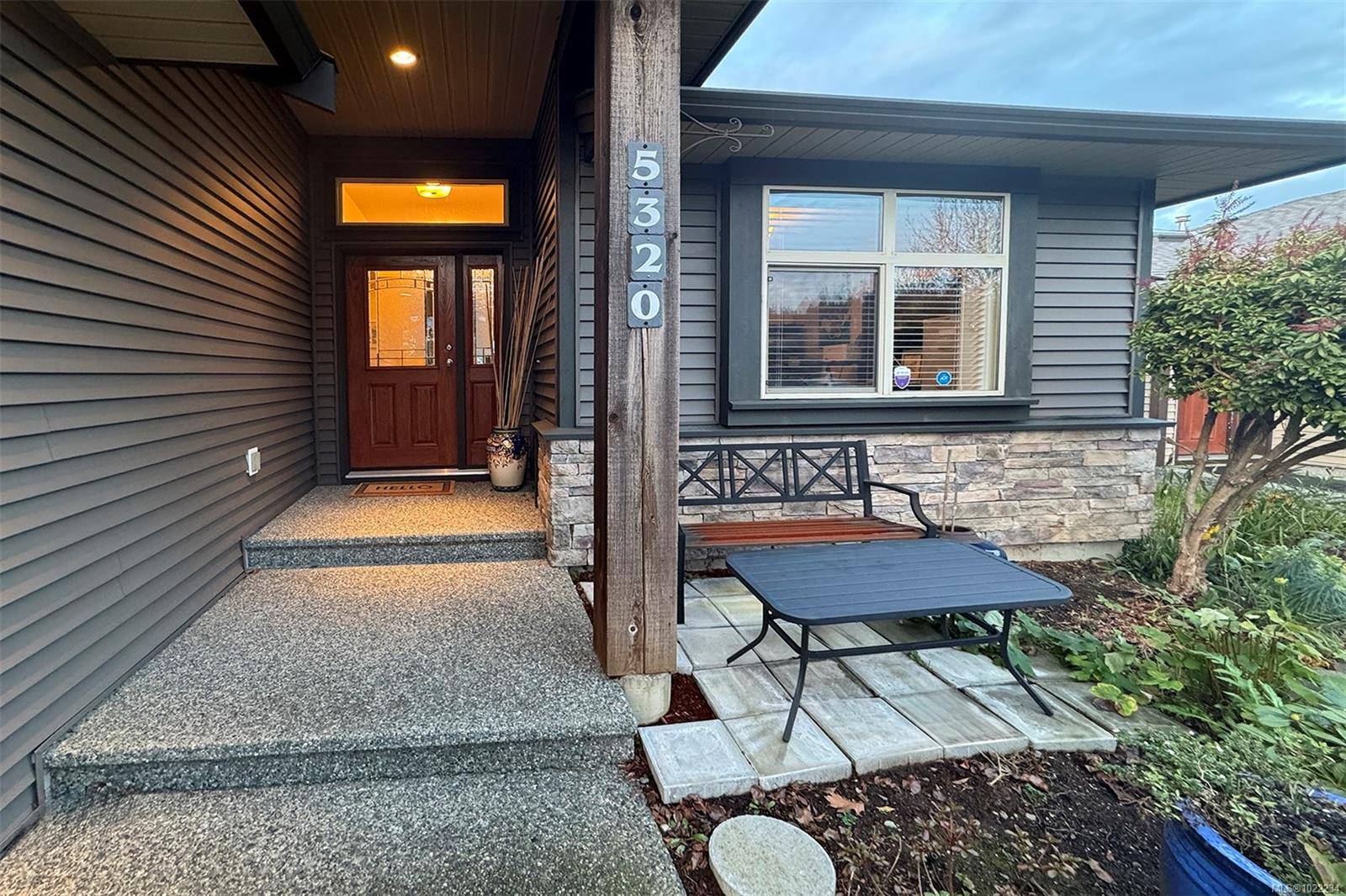 Nanaimo, BC V9T 0E3,5320 Cascara Dr