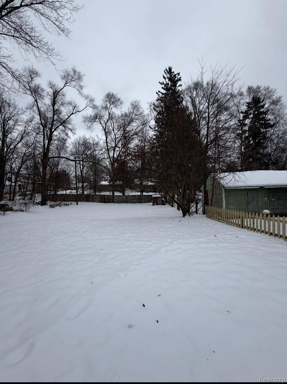 Pinckney, MI 48169,220 Pearl ST