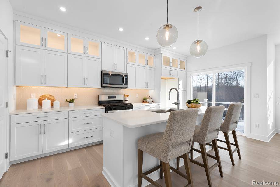 Ann Arbor, MI 48108,5404 Poppydrew LN #6