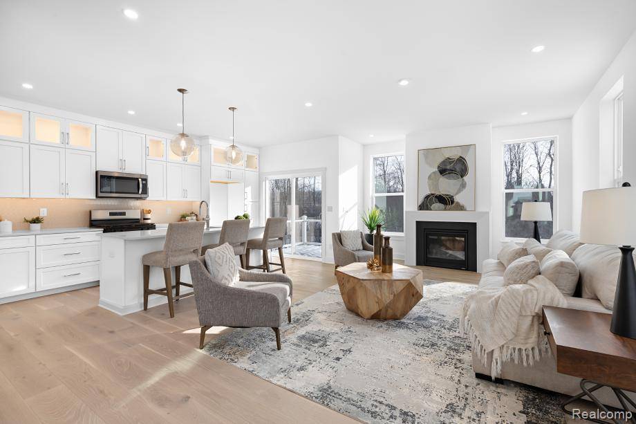 Ann Arbor, MI 48108,5404 Poppydrew LN #6