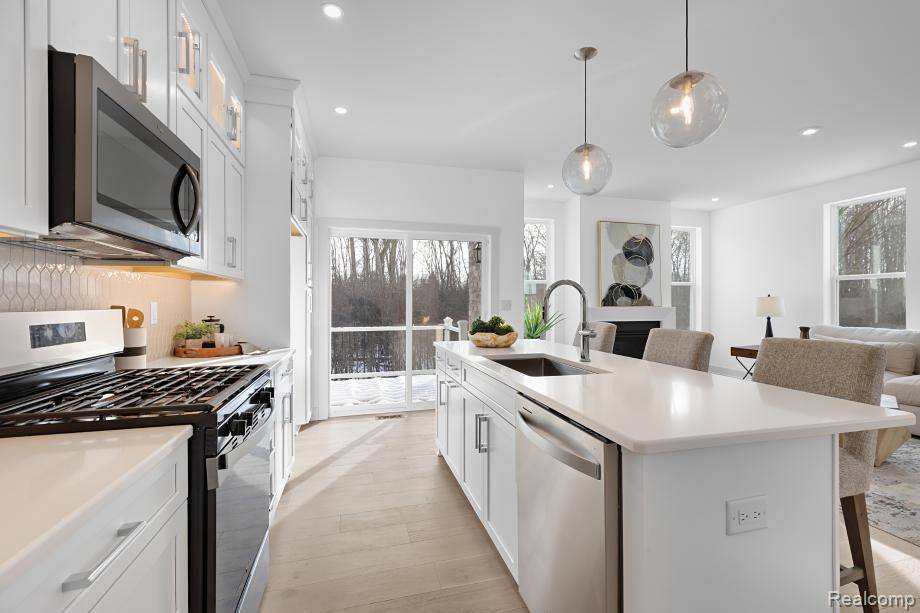 Ann Arbor, MI 48108,5404 Poppydrew LN #6