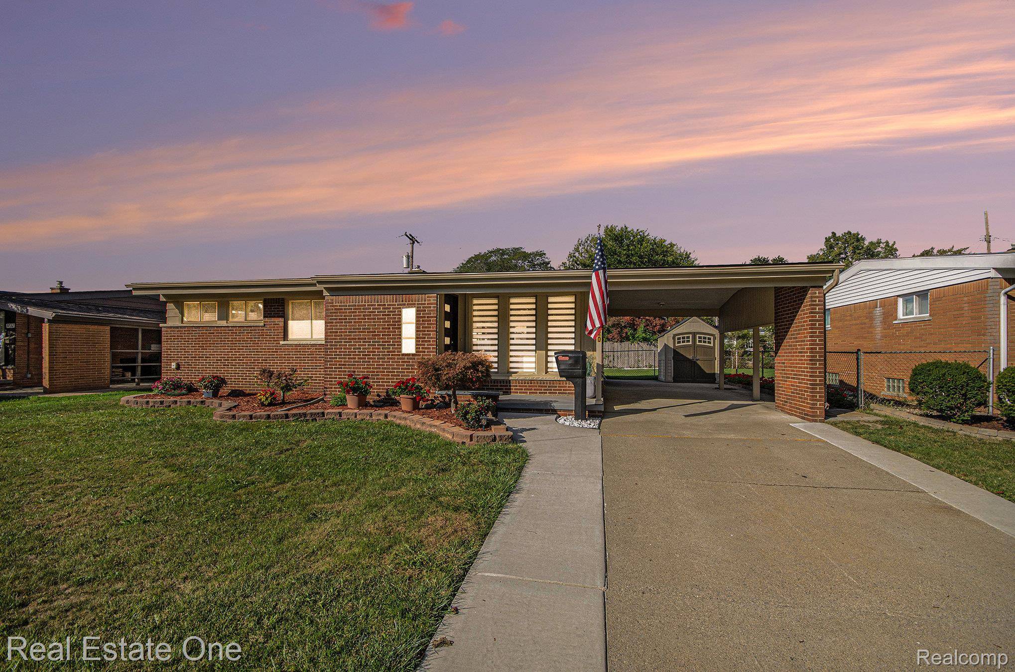 Allen Park, MI 48101,9720 Seavitt DR