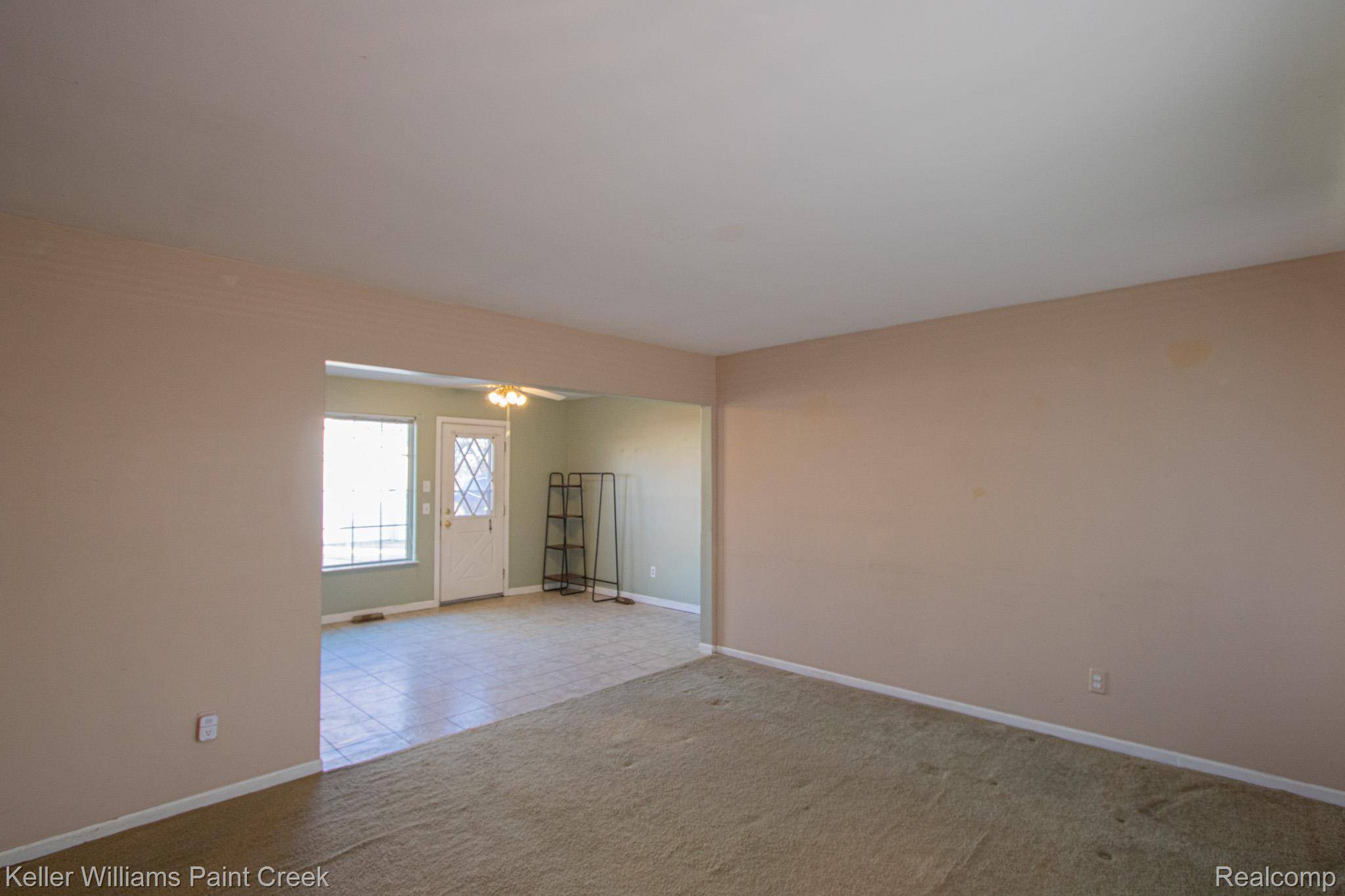 Warren, MI 48092,32176 Exeter DR