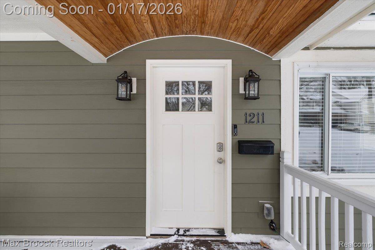 Royal Oak, MI 48067,1211 N Blair AVE